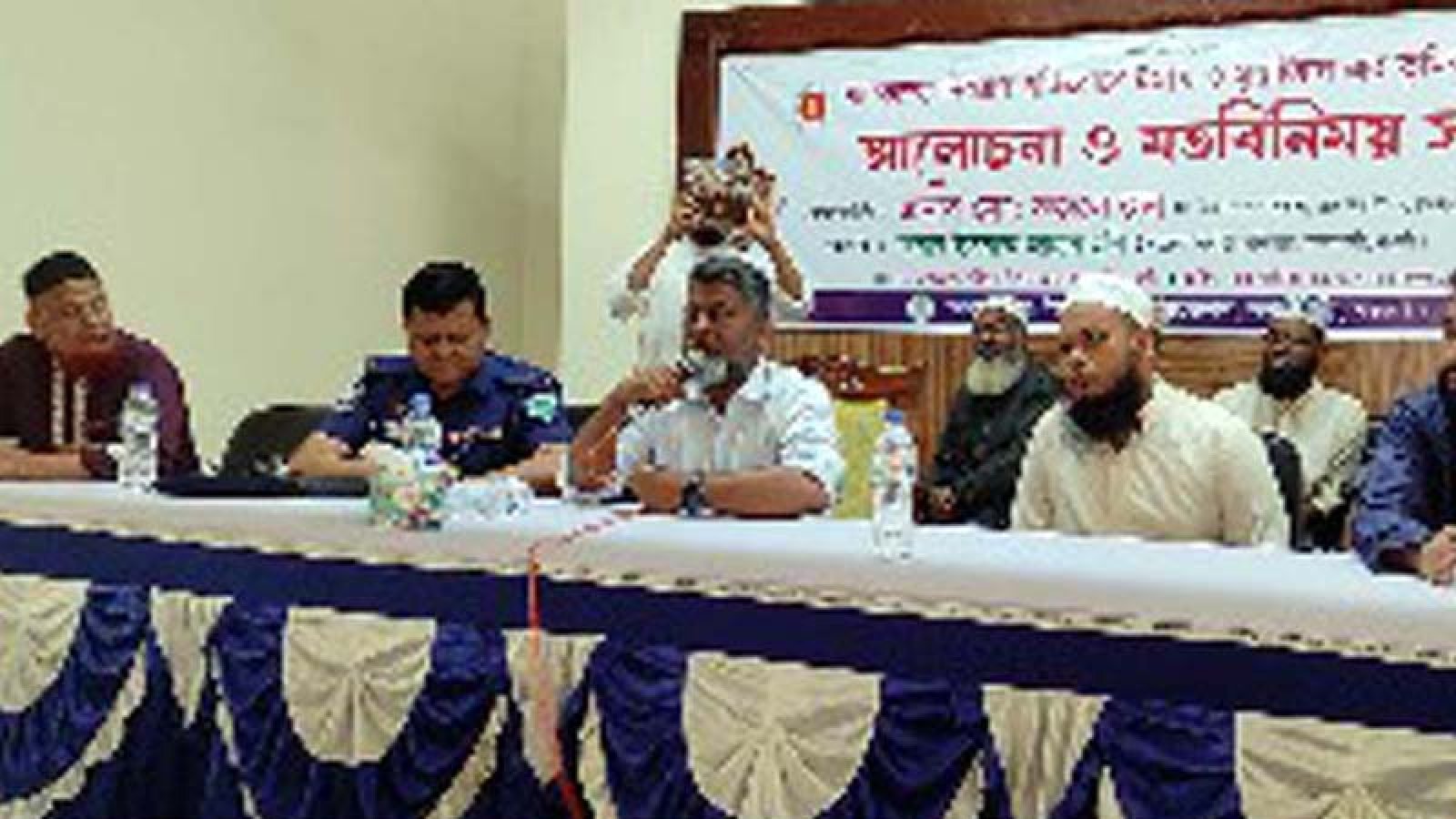বদলগাছীতে মাদকদ্রব্য প্রতিরোধে ইমাম ও মোয়াজ্জিন এর ভূমিকা শীর্ষক মতবিনিময় সভা