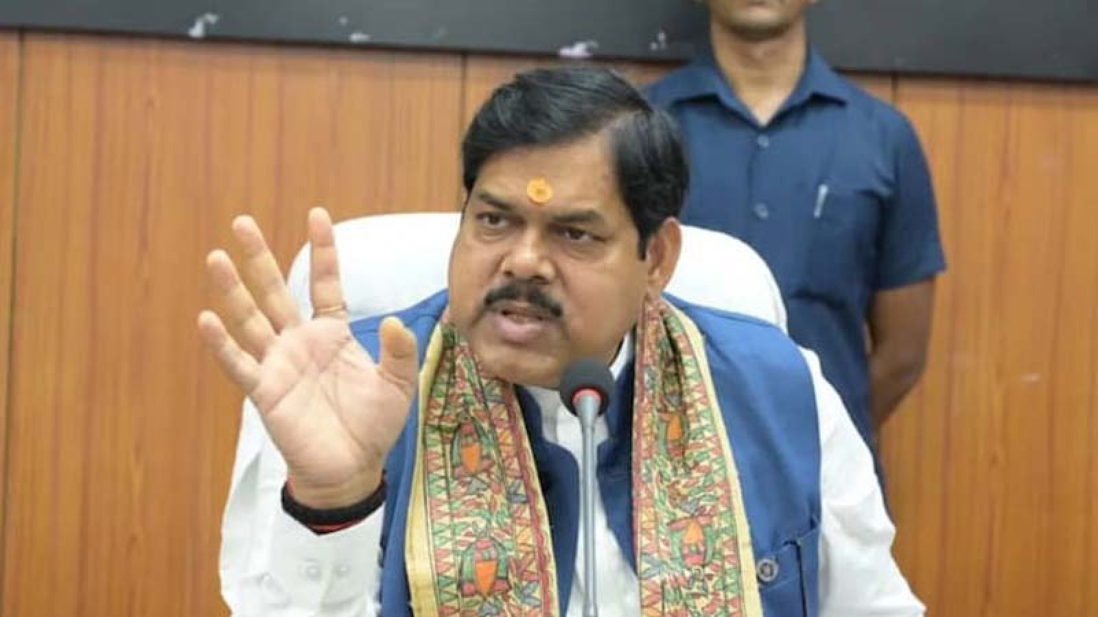 তিন হাজার ভুয়া শিক্ষক বরখাস্ত, সুদসহ টাকা ফেরত নেওয়ার সিদ্ধান্ত
