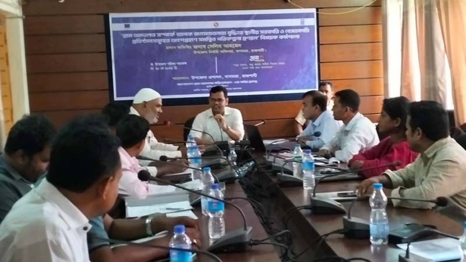 বাগমারায় গ্রাম আদালত সম্পর্কে সচেতনতা বৃদ্ধির লক্ষ্যে কর্মশালা অনুষ্ঠিত