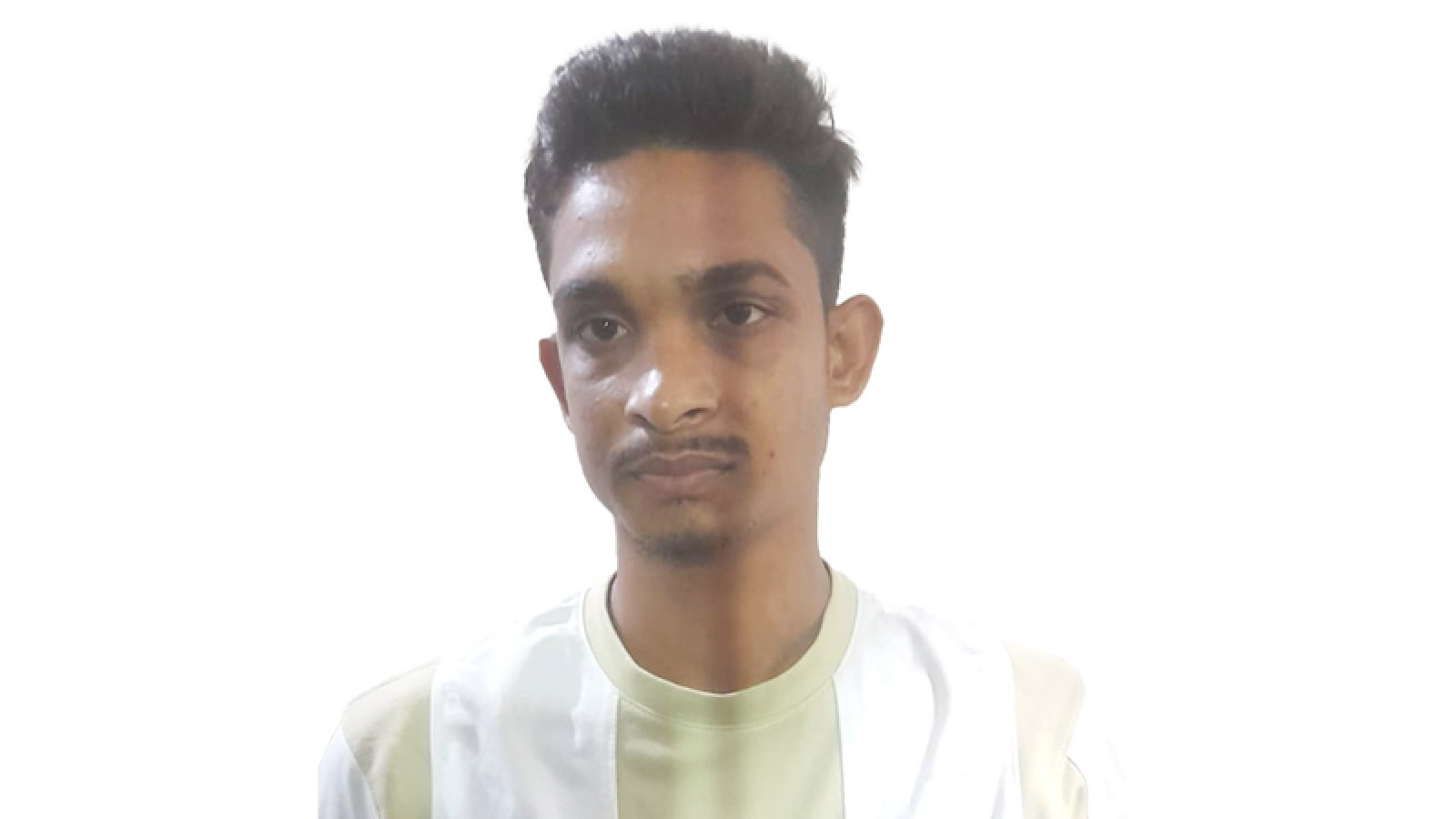 নগরীতে ১ মাদক ব্যবসায়ী গ্রেপ্তার, সিরাপ উদ্ধার