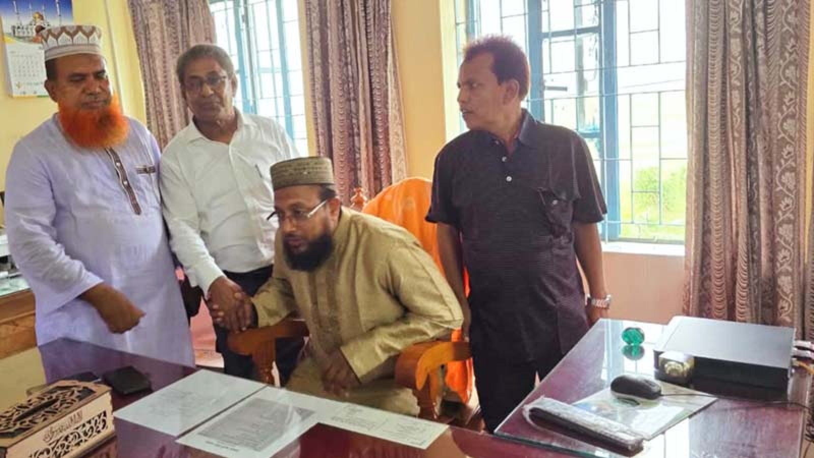 মোহনপুরের আত্রাই অগ্রণী ডিগ্রি কলেজের ভারপ্রাপ্ত অধ্যক্ষ আবদুল আওয়াল