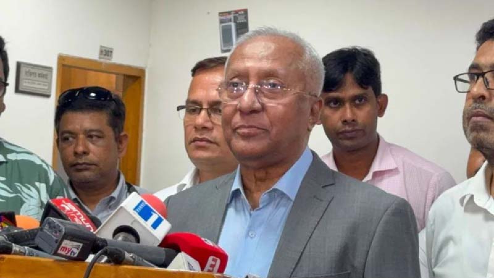 হালনাগাদ তালিকা প্রকাশ করেছে ইসি, দেশে এখন ভোটার কত