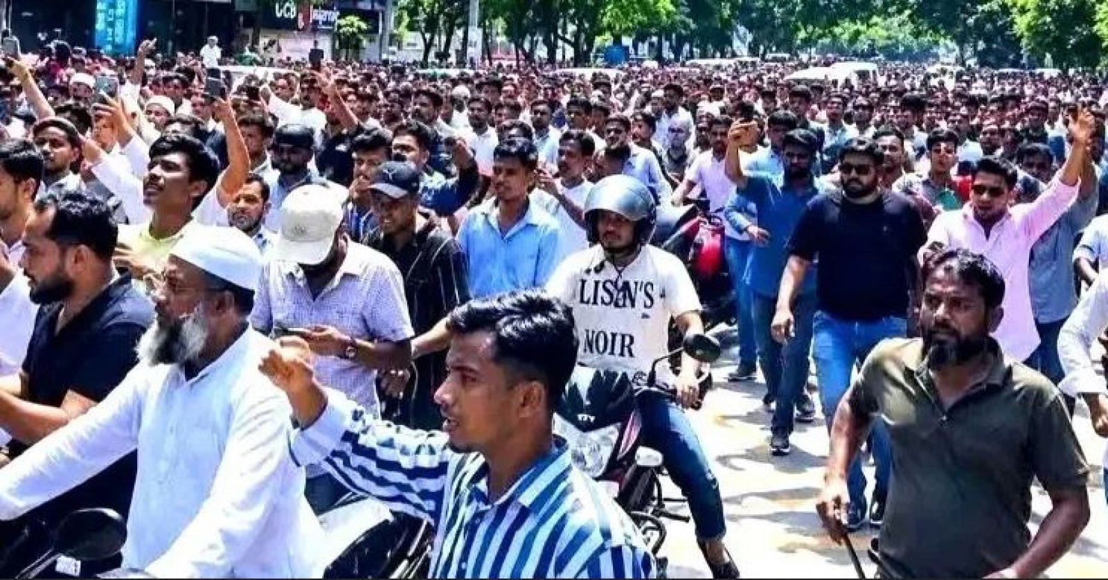 গুলশানে আওয়ামী লীগের মিছিলের ঘটনায় গ্রেফতার আরও ৪০