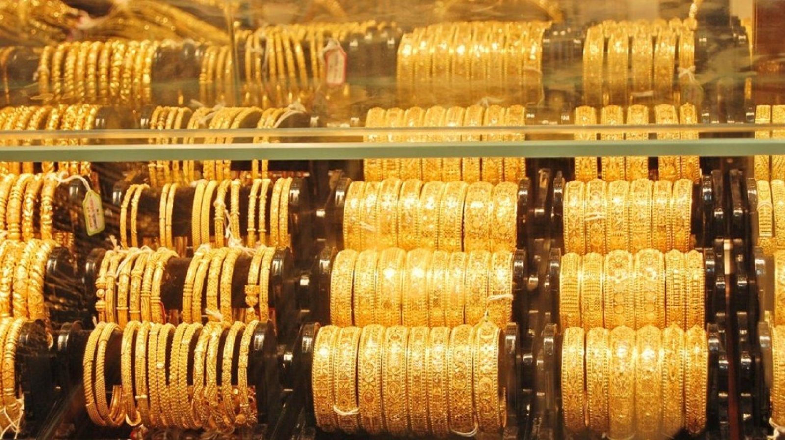 আবারও কমল সোনার দাম