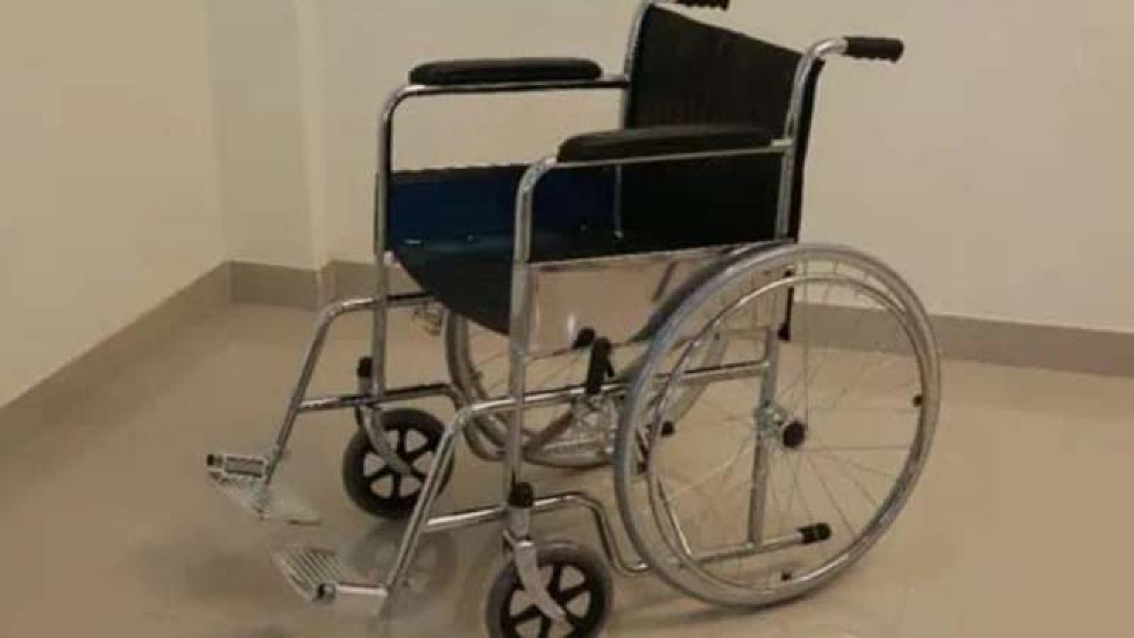 পক্ষাঘাতগ্রস্ত মাকে ছাদ থেকে নিচে ফেলে খুন করল ছেলে!