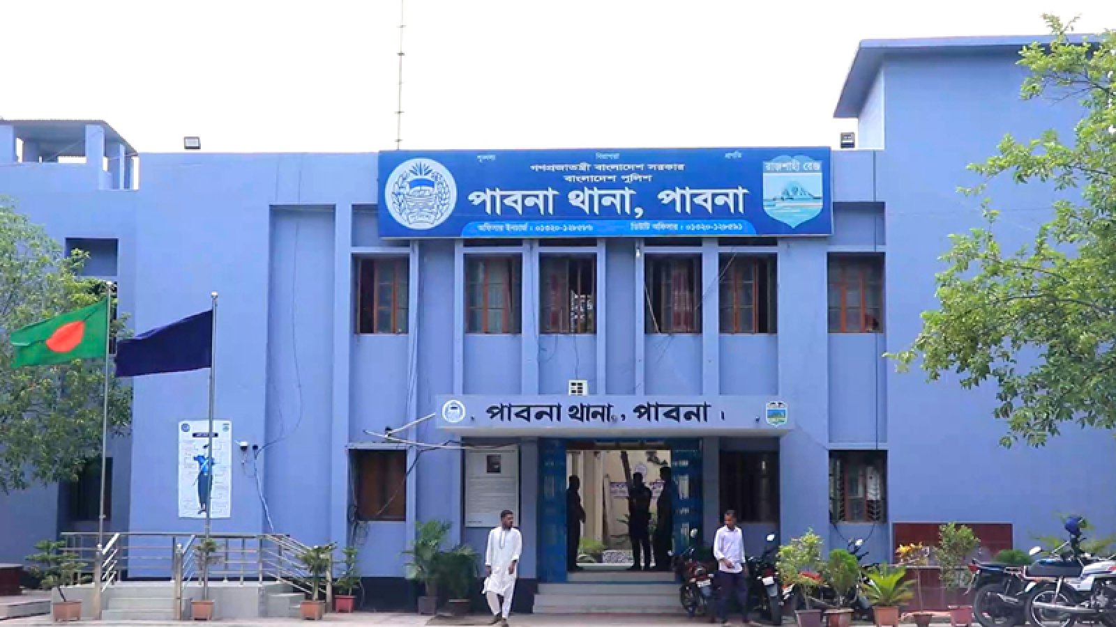 পাবনায় ট্রাকের চাপায় মোটরসাইকেল চালক নিহত