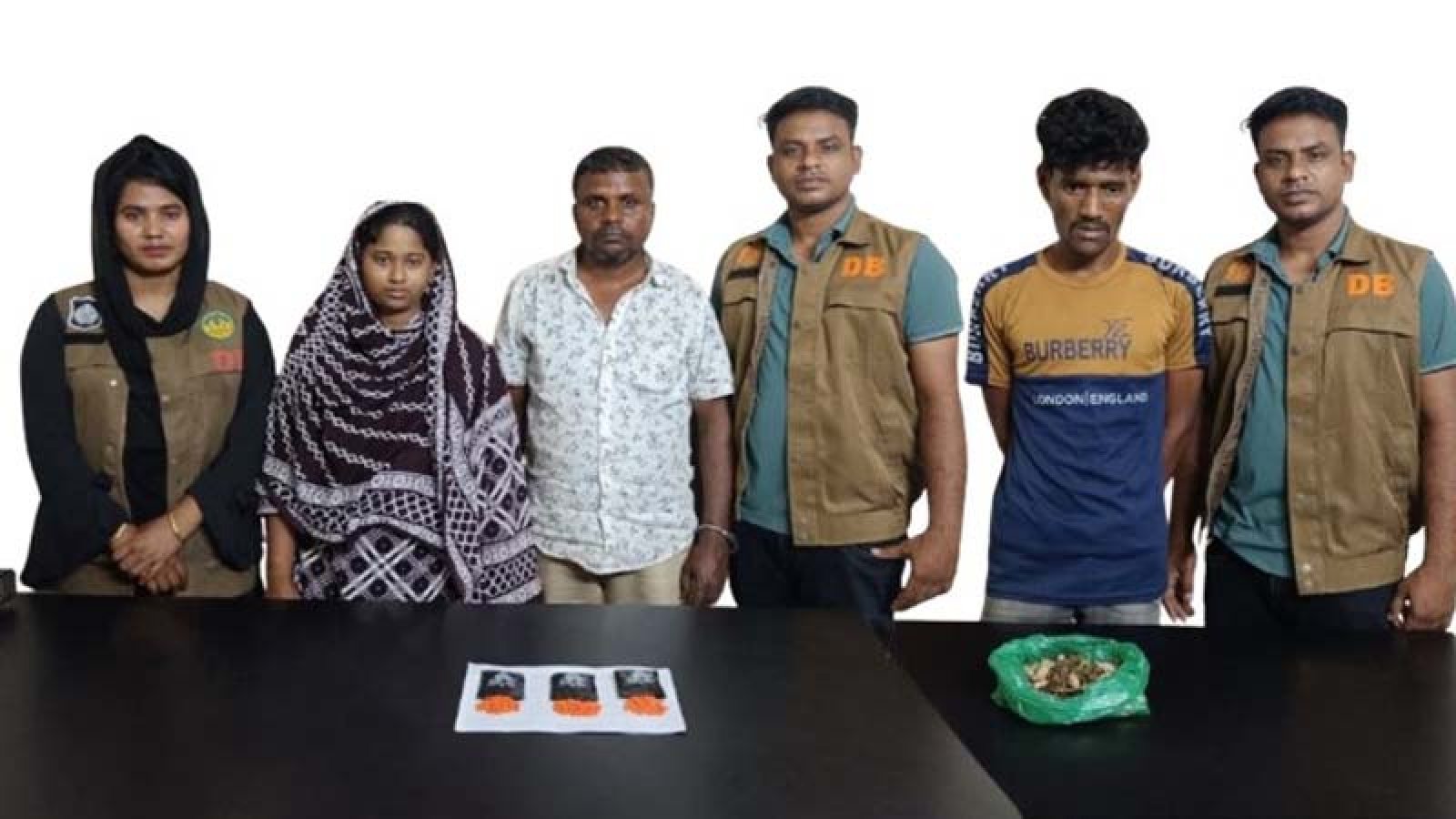 নগরীতে ইয়াবা ও গাঁজাসহ ৩ মাদক ব্যবসায়ী গ্রেপ্তার