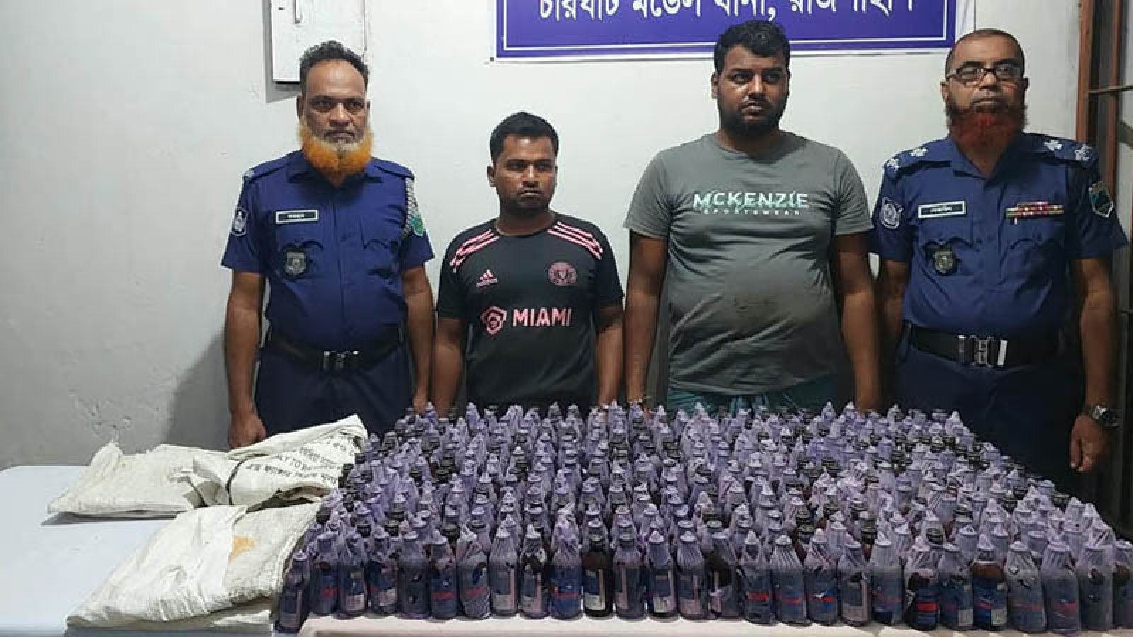 রাজশাহীতে ৪২৭ বোতল ফেনসিডিল উদ্ধার, গ্রেপ্তার ২