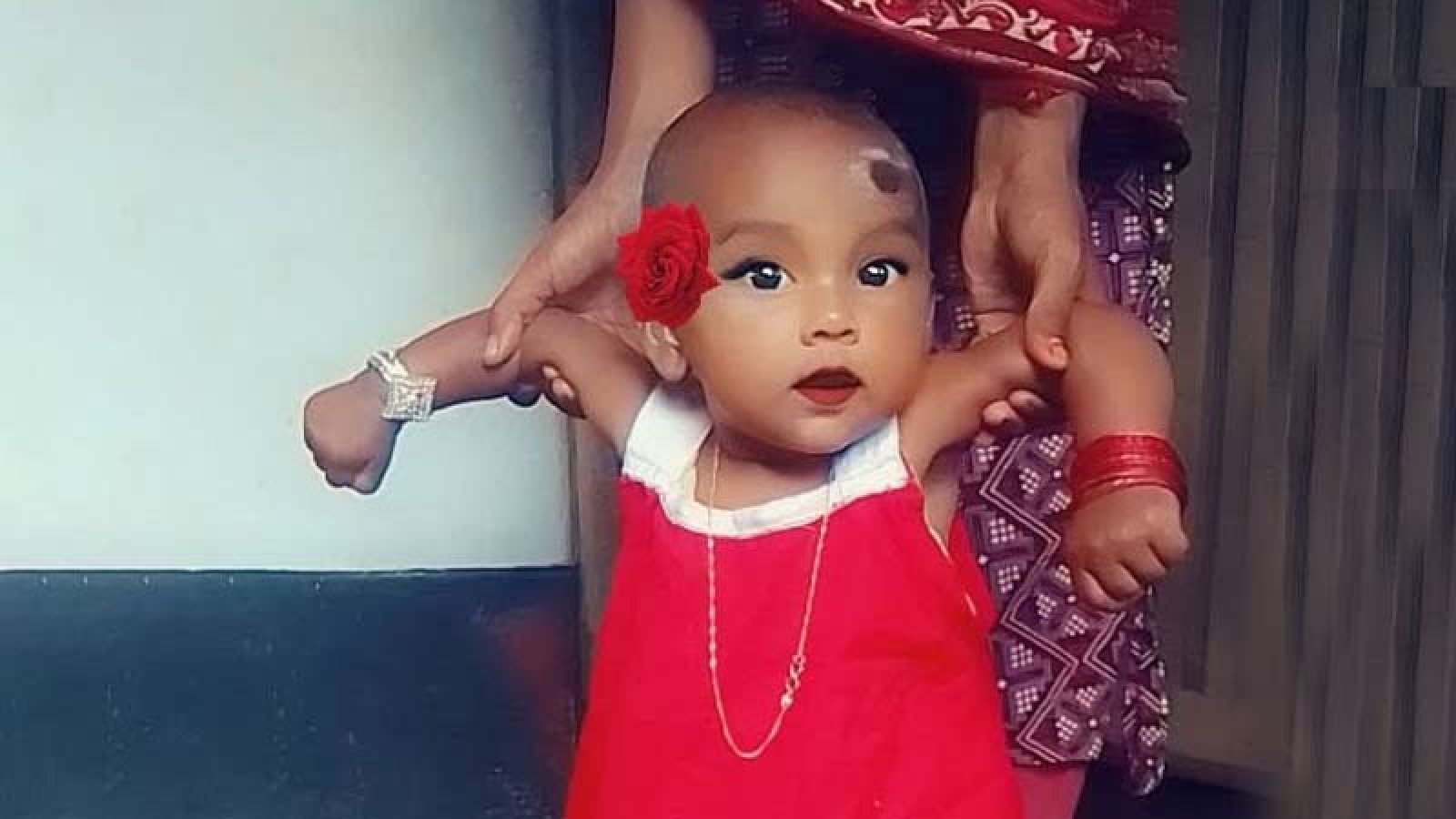 নেশার টাকা না দিলে সন্তান বিক্রির হুমকি, ১১ মাসের মেয়েকে নিয়ে উধাও বাবা