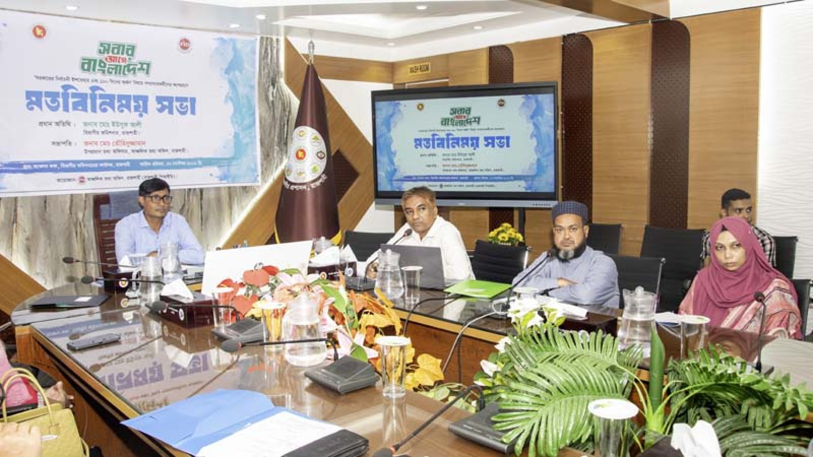 গণমাধ্যমের বস্তুনিষ্ঠ ভূমিকা রাষ্ট্রকে সঠিক দিশা দেখায় : বিভাগীয় কমিশনার