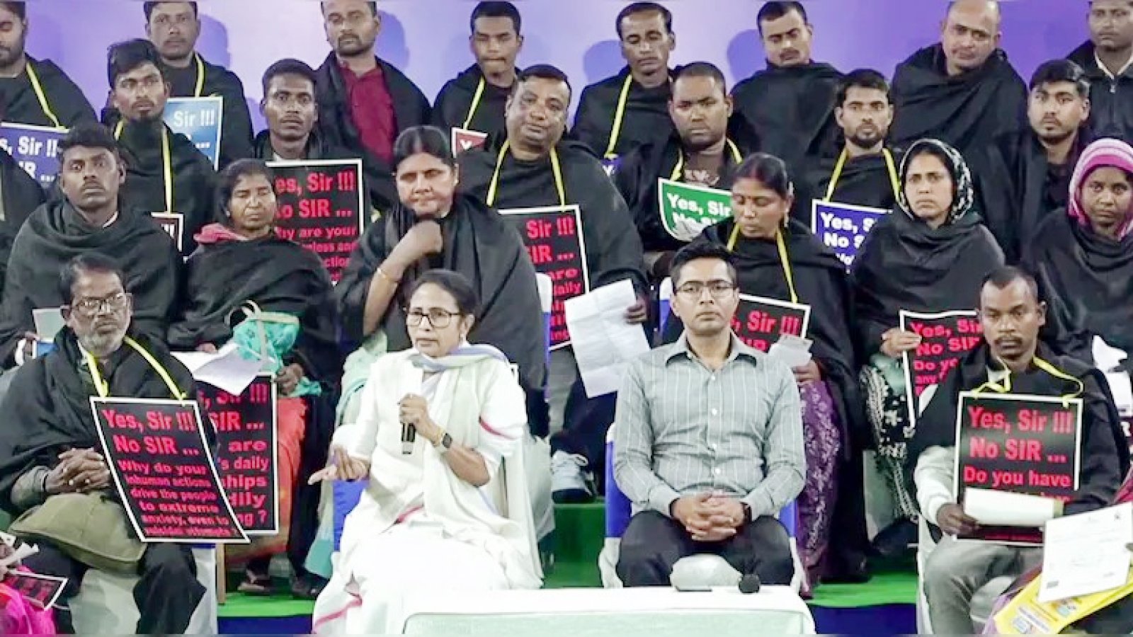 বাংলাদেশকে দেখে শিখুন কীভাবে নির্বাচন করতে হয়, ভারতের ইসিকে মমতা