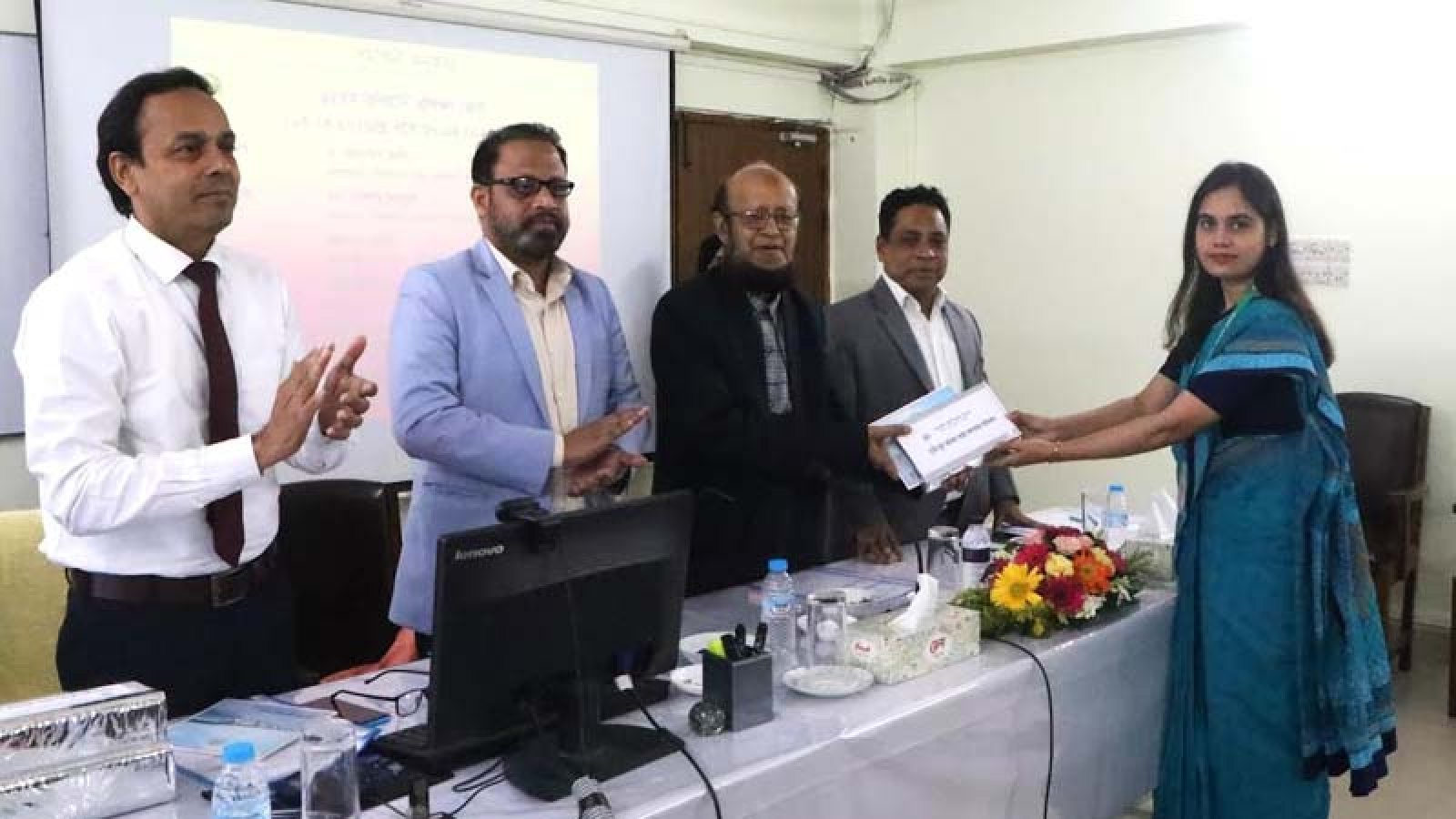 রাকাবের ৪৫তম বুনিয়াদি প্রশিক্ষণের সমাপনী