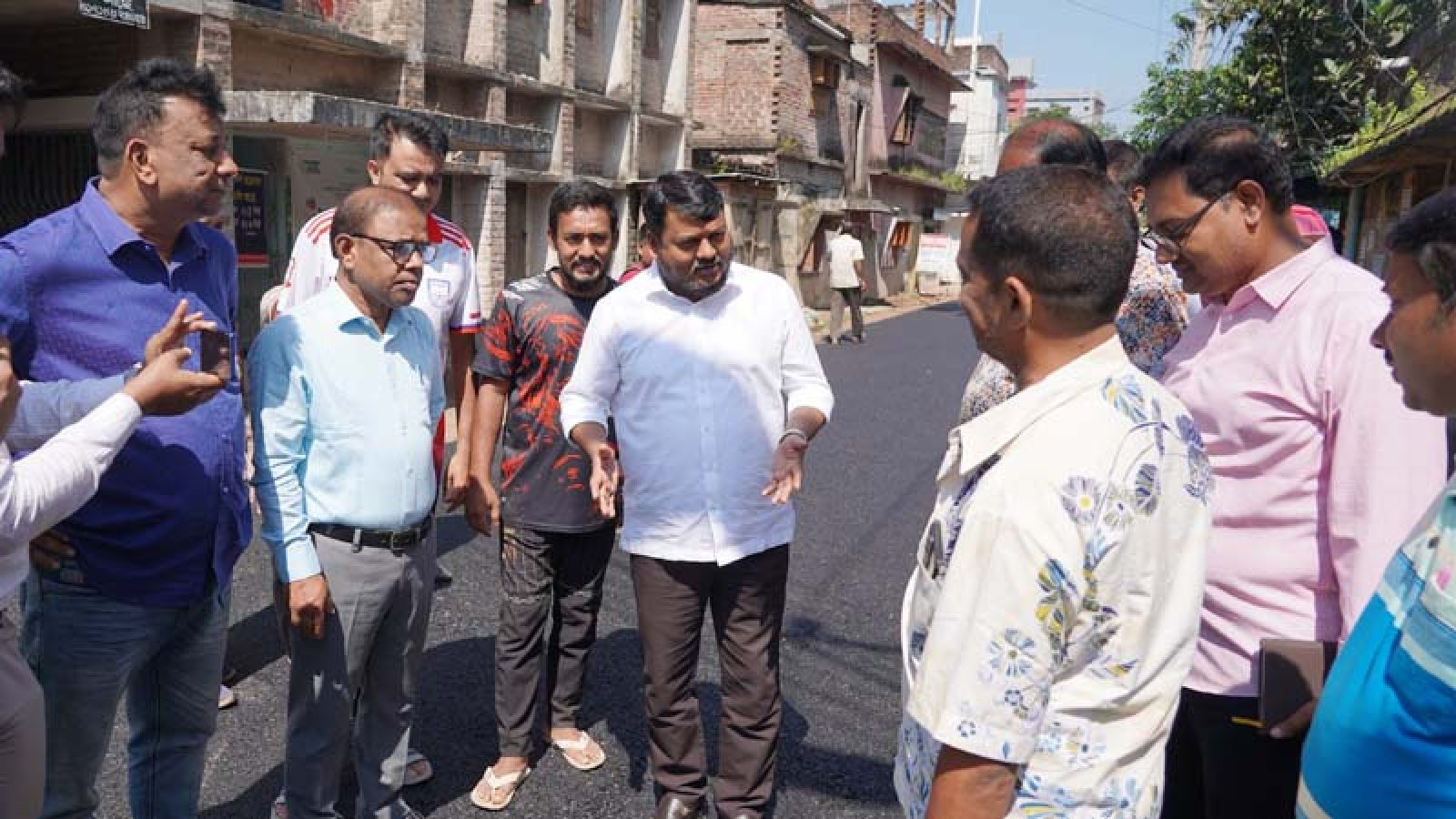 নগরীতে তিন মাদক ব্যবসায়ী ও এক মাদকসেবী গ্রেপ্তার, মাদকদ্রব্য উদ্ধার