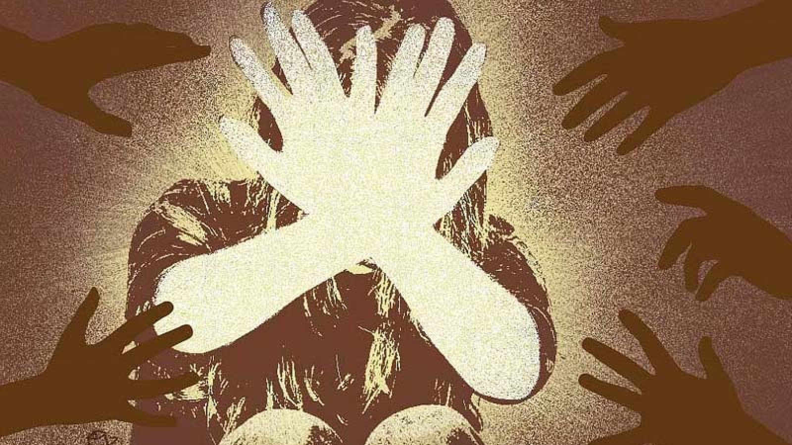 ‘দলবেঁধে ধর্ষণ’: যুবদল নেতাসহ গ্রেপ্তার ২, ‘ভুক্তভোগীর’ বাড়ি ফিরতে ‘ভয়’