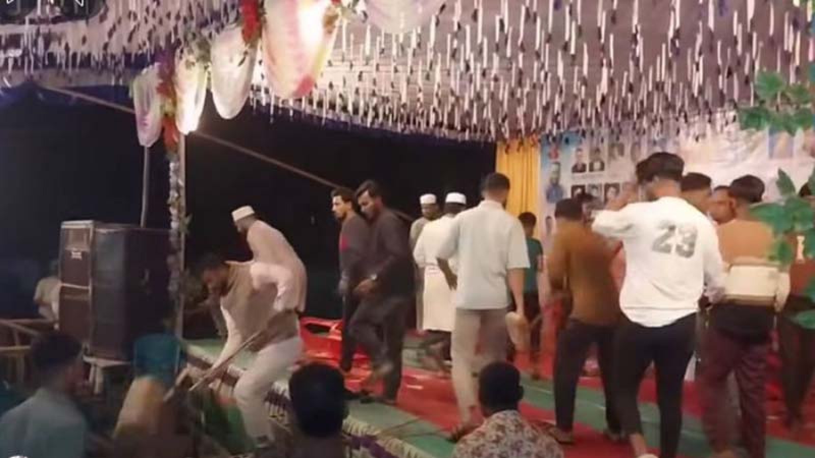বাউল গানের অনুষ্ঠানে এক দল উচ্ছৃঙ্খল ব্যক্তির হামলা
