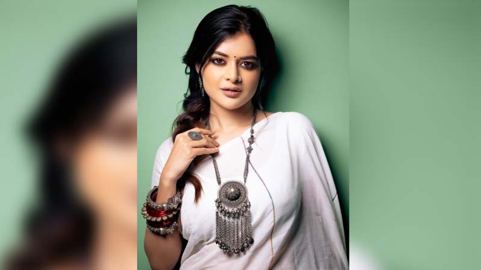 ঢাকার ‘গুলশানের চামেলি’ কলকাতার মধুমিতা