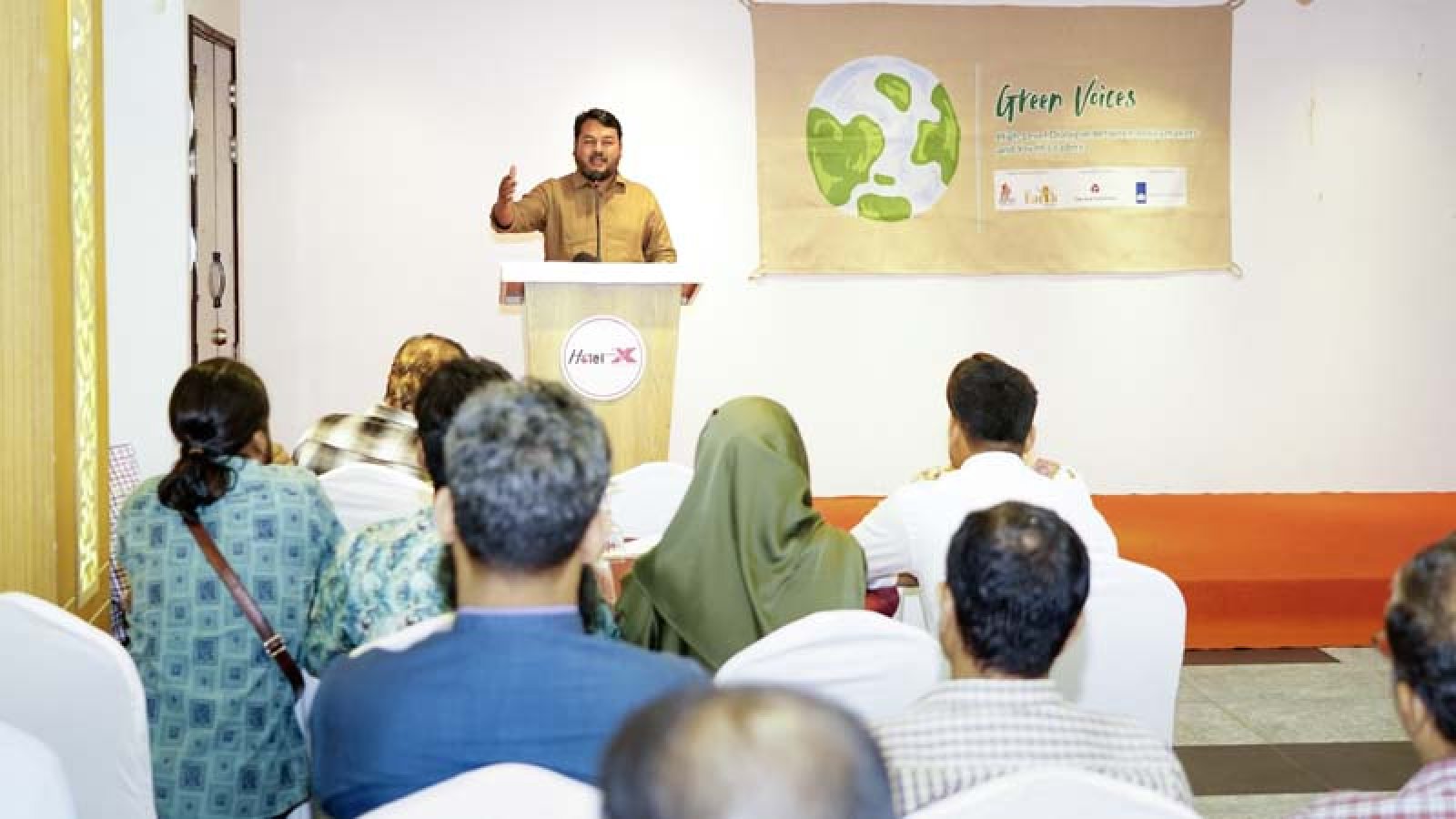 জলবায়ু পরিবর্তনের বিরূপ প্রভাব মোকাবিলায় সম্মিলিতভাবে কাজ করার আহ্বান রাসিক প্রশাসকের
