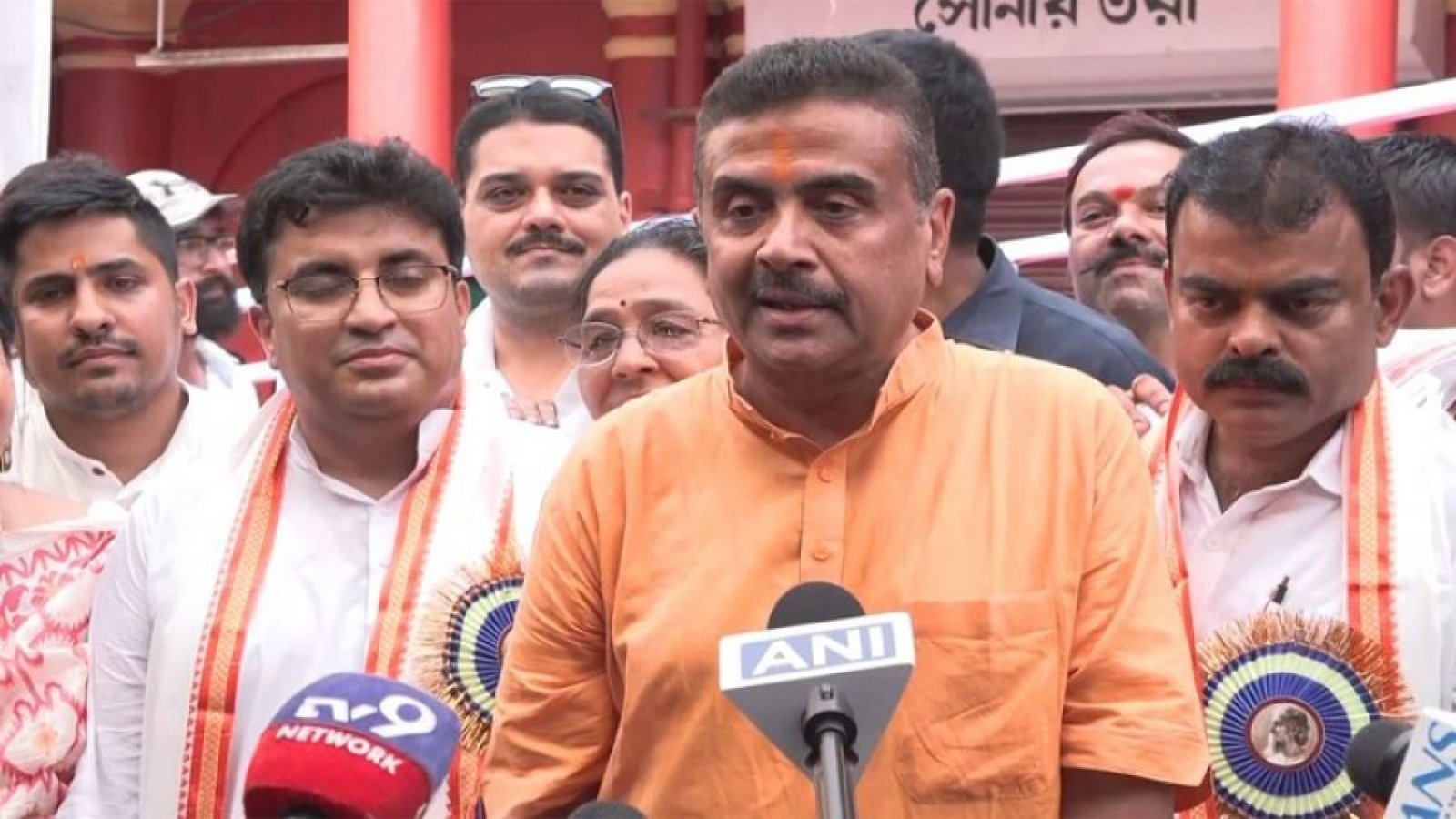 বঙ্গের মসনদে শুভেন্দু, বললেন ‘আমি এখন সকলের’