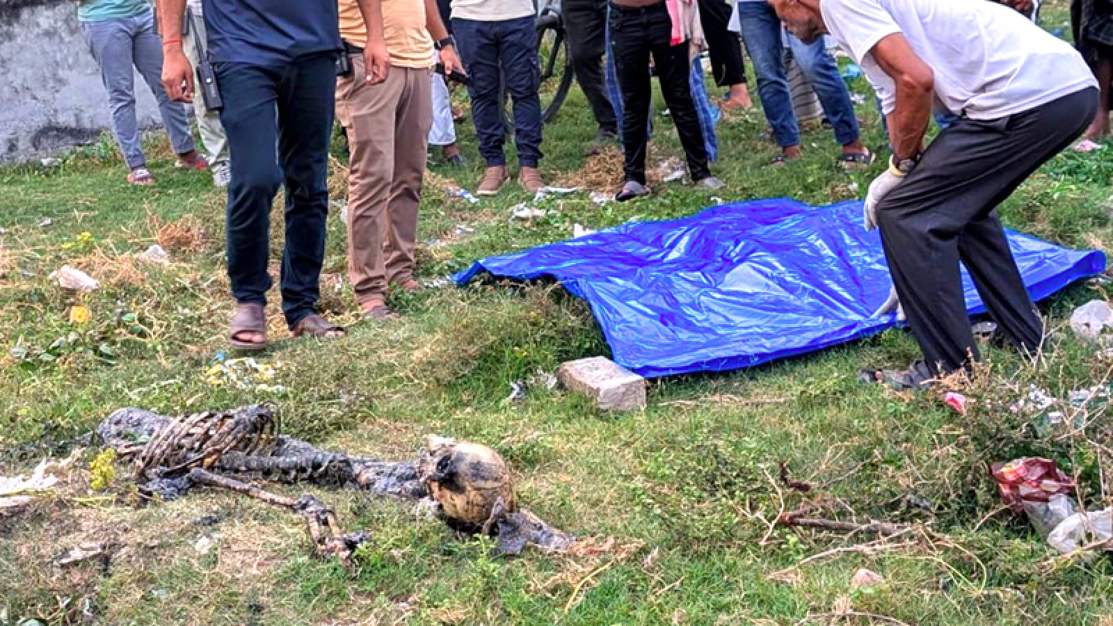 পাবনায় হাসপাতালের ম্যানহোল থেকে কঙ্কালের অংশ বিশেষ উদ্ধার