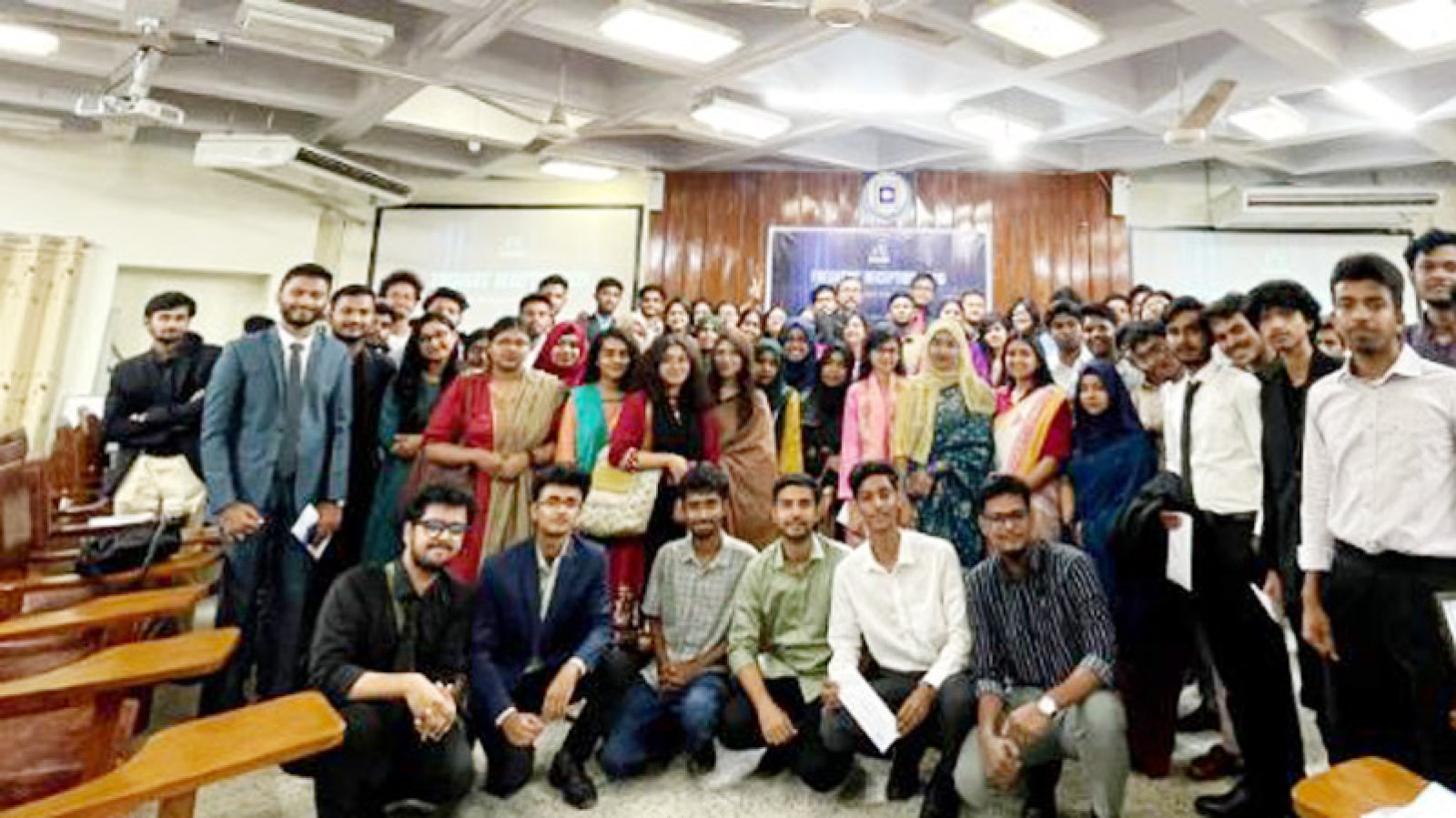 নবীন স্বেচ্ছাসেবীদের বরণ করল ইউনিস্যাব রাজশাহী ডিভিশন