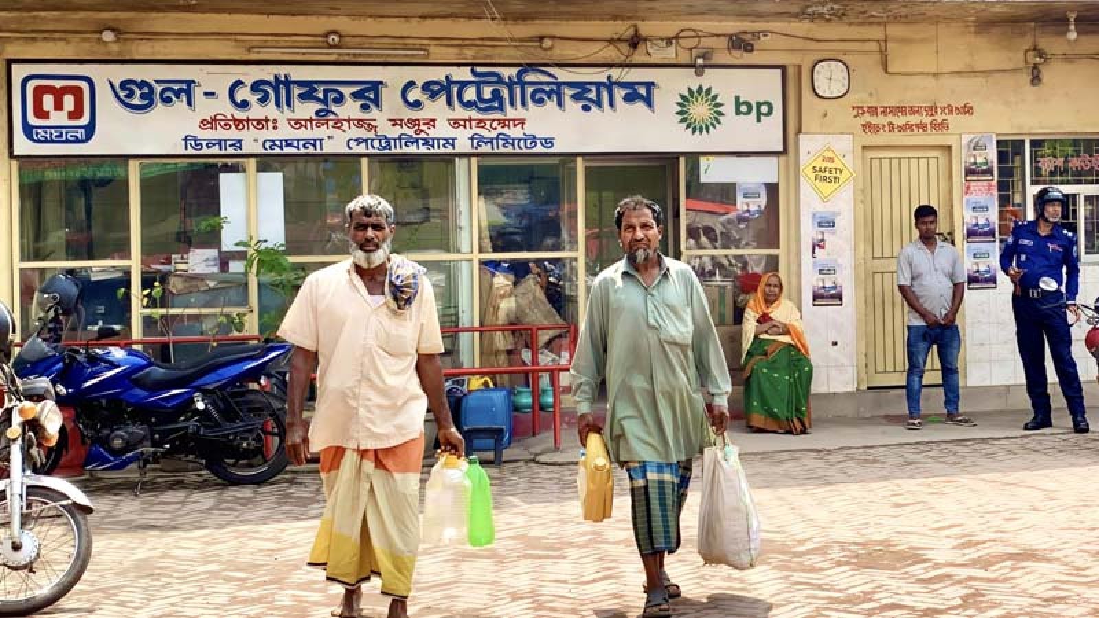 রেশনিং উঠলেও মিলছে না জ্বালানি, সেচ দিতে না পেরে দুশ্চিন্তায় কৃষক