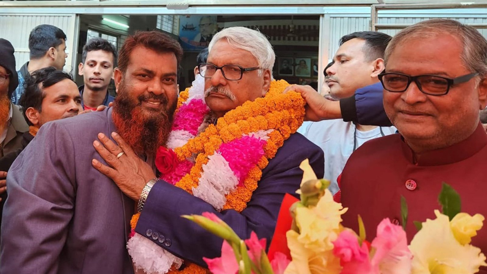 পাবনায় সাবেক ছাত্রলীগ নেতা আলীমের বিরুদ্ধে চাঁদা দাবির অভিযোগ