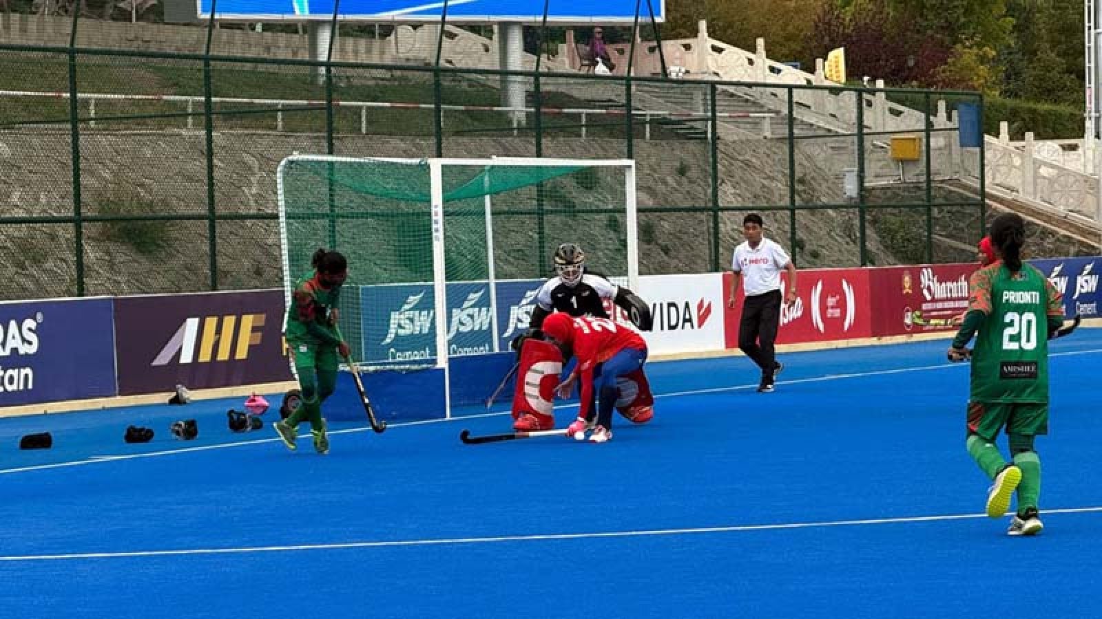 মালয়েশিয়াকে হারিয়ে জুনিয়র এশিয়া কাপে ইতিহাস গড়ল বাংলাদেশের মেয়েরা