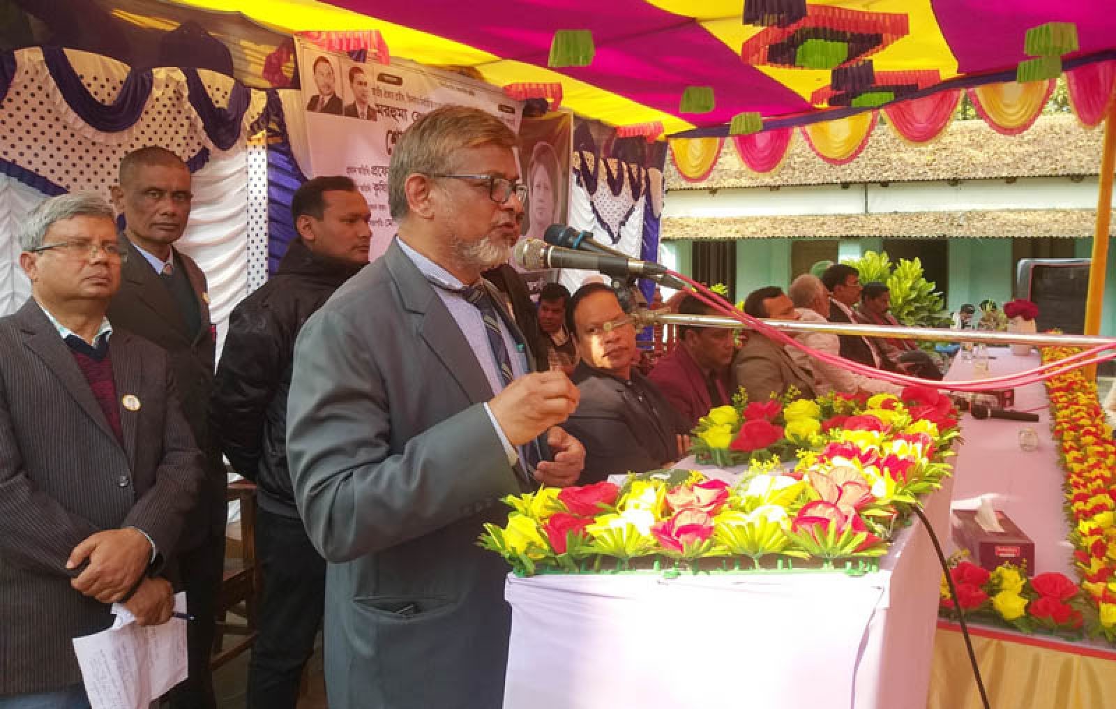 স্বৈরাচার ও নির্যাতনকারী কখনো জনগনের নেতা হতে পারে না: ভিসি ড.আব্দুল লতিফ