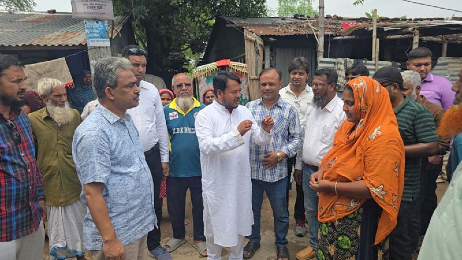 ২নং ওয়ার্ডের আশ্রয়ন প্রকল্পের বাসিন্দাদের জন্য ১০টি টিউবওয়েল স্থাপনের ঘোষণা রাসিক প্রশাসকের