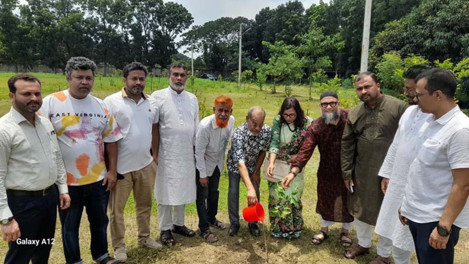 রাজশাহী চেম্বার অব কমার্সের বৃক্ষরোপণ কর্মসূচি উদ্বোধন
