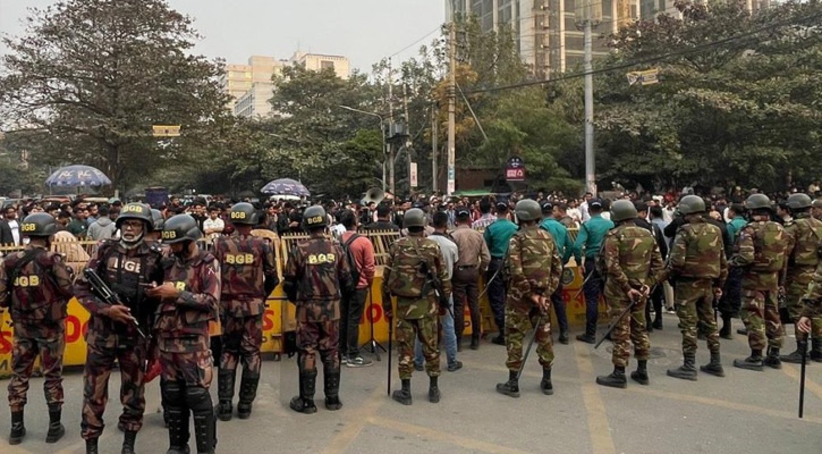 ইসি ভবনে বিজিবি মোতায়েন