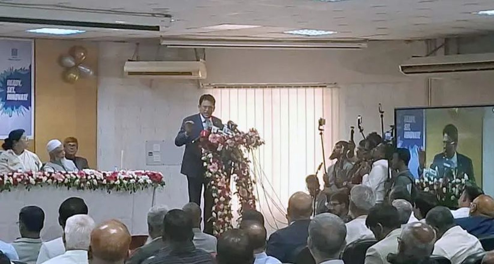 ভর্তি জটিলতায় ১ বছরে অপচয় হচ্ছে ‘৪০ লাখ বছর’ : শিক্ষামন্ত্রী