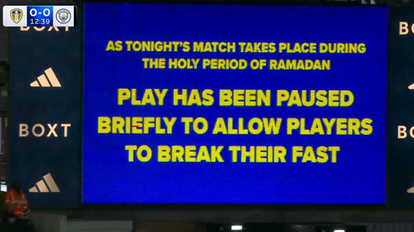 ম্যাচের মাঝে ১৩ মিনিটের ইফতার, রোজা ভাঙায় চরম কটাক্ষের শিকার ফুটবলাররা