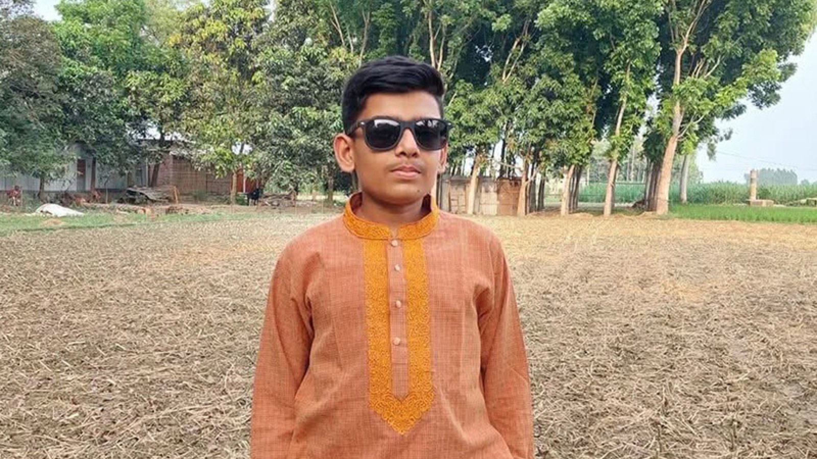 পদ্মার পাড়ে মিলল বাইসাইকেল-জুতা, ৪৫ দিনেও সন্ধান মেলেনি স্কুলছাত্র রাহাতের