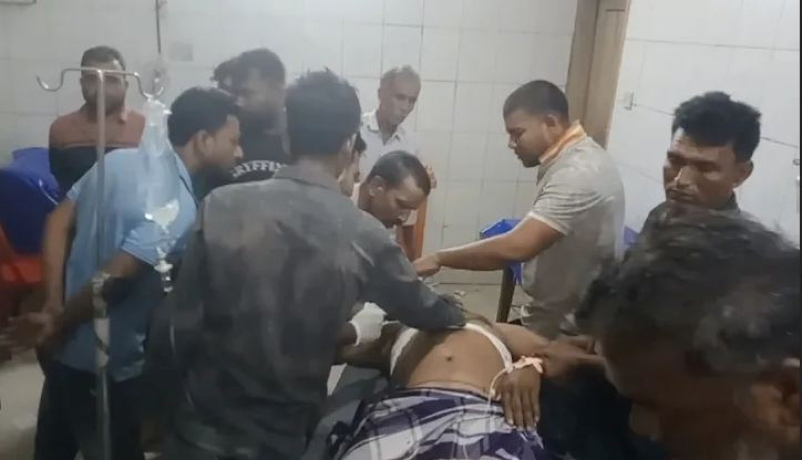 মেহেরপুরে বিএনপি নেতাকে গুলি