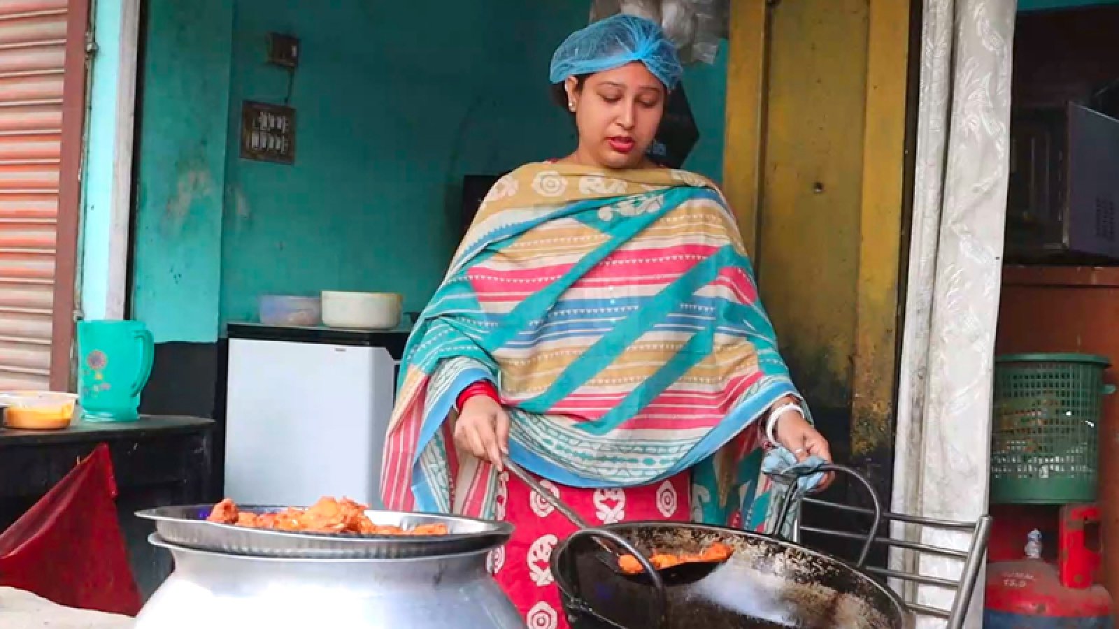 বিন্দু থেকে সিন্দু পাবনার সফল নারী উদ্যোক্তা অনুজা সাহা এ্যানি এখন আইকন