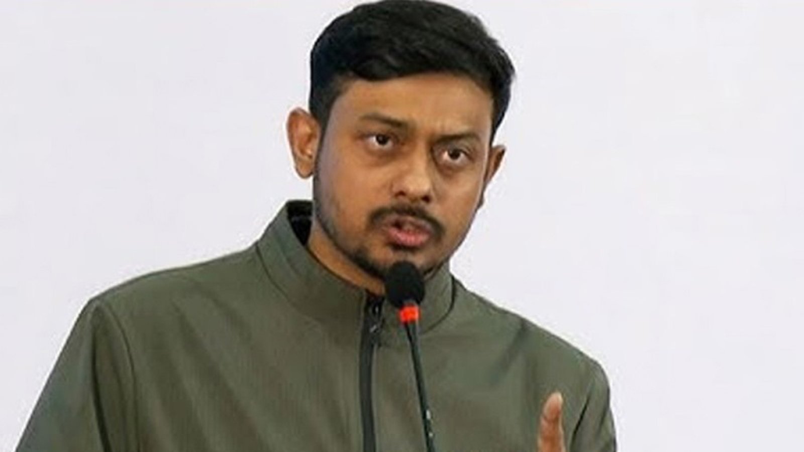 মির্জা আব্বাসকে ‘হুমকি’, পাটওয়ারীকে আদালতে হাজির হতে সমন