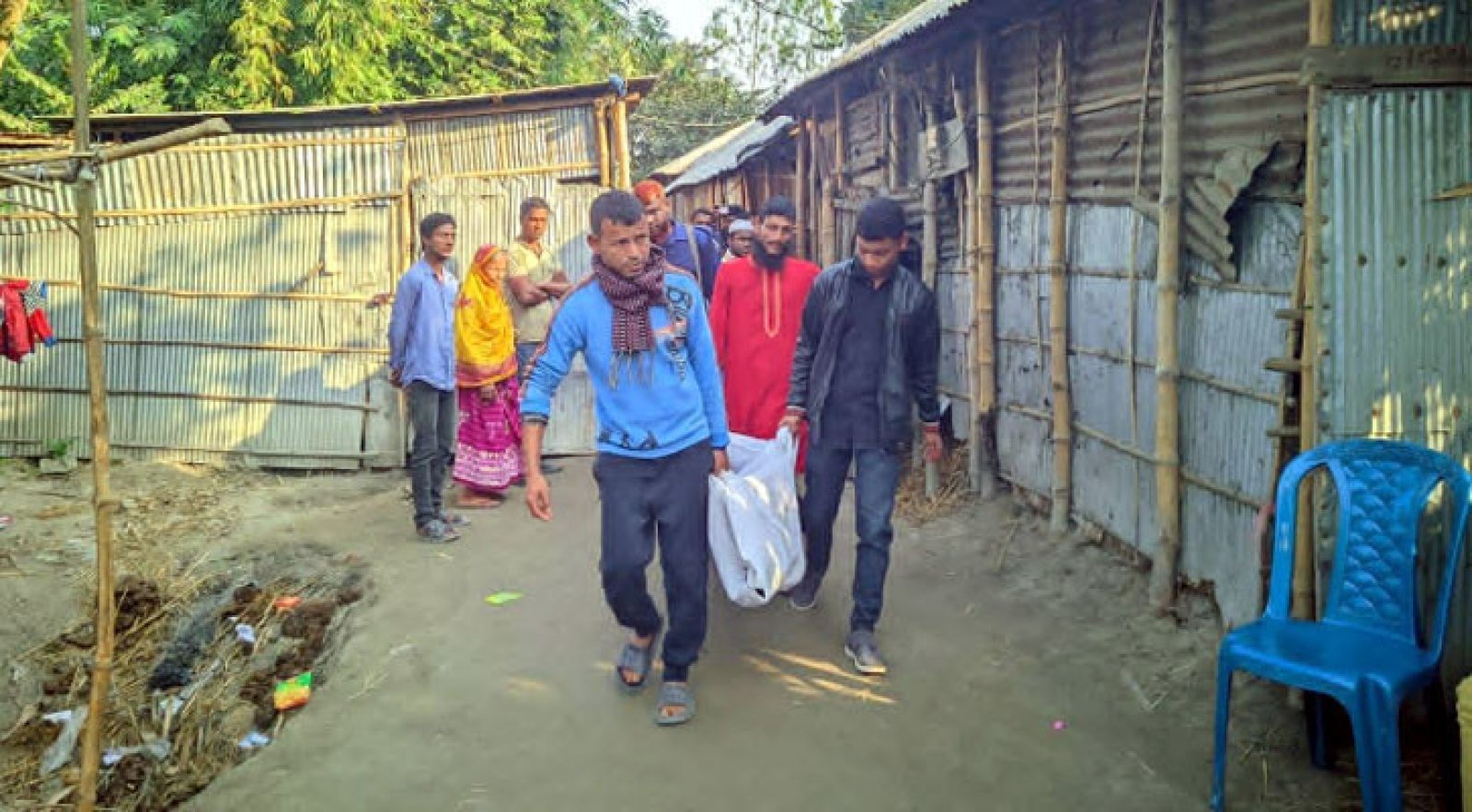 ‘স্পিরিট পানে’ স্পিরিট বিক্রির অভিযোগে আটক ব্যক্তিসহ  ৭ জনের মৃত্যু