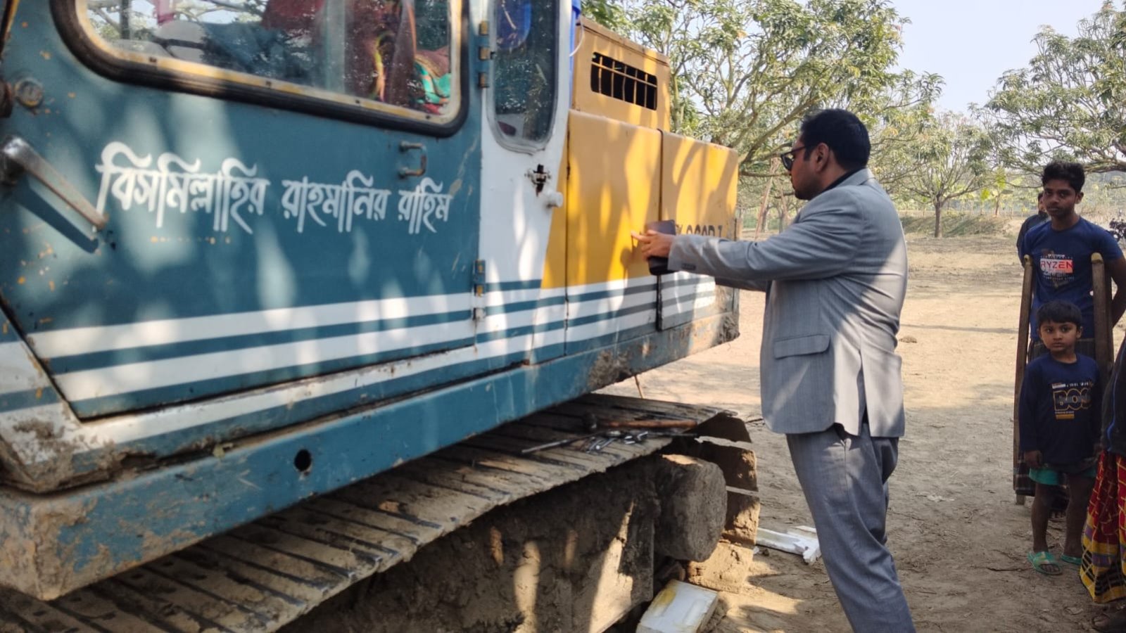 শিবগঞ্জে অবৈধ পুকুর খননের দায়ে ৫০ হাজার টাকা জরিমানা