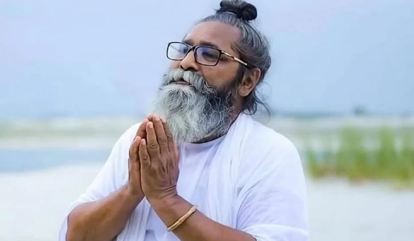 কুষ্টিয়ায় বাউল শিল্পী শফি মন্ডলের বাড়িতে পুলিশ মোতায়েন