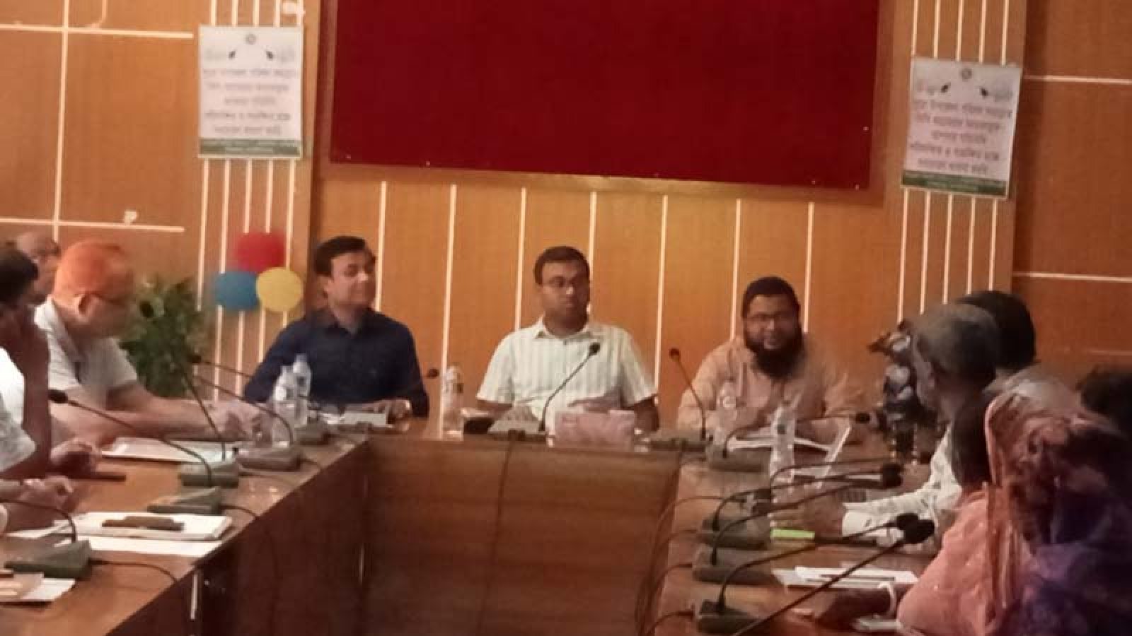 গোমস্তাপুরে সরকারি কর্মকর্তাদের সঙ্গে অ্যাডভোকেসি প্ল্যাটফর্মের মতবিনিময় সভা