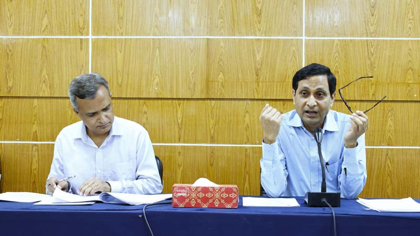 রুয়েটের একাডেমিক কাউন্সিল সভা অনুষ্ঠিত
