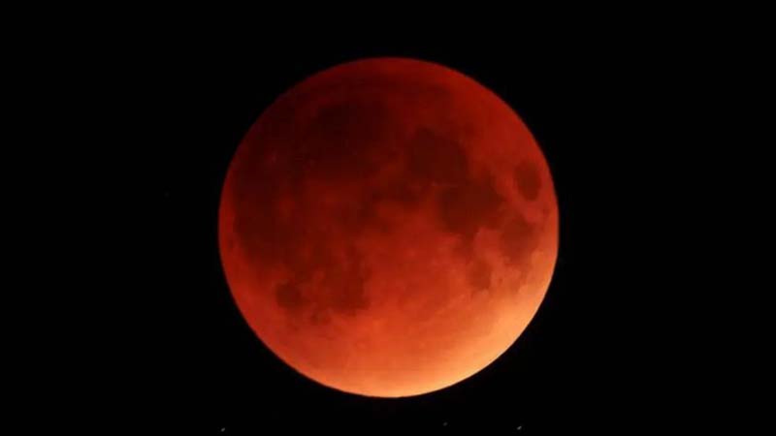 বিরল ঘটনা ঘটবে ৩ মার্চ, রক্তের মতো লাল হয়ে যাবে চাঁদ!
