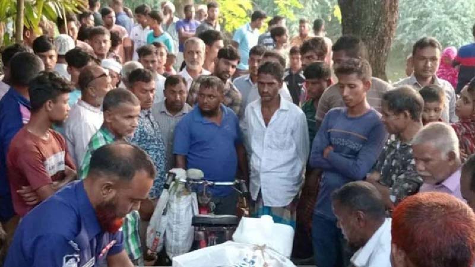 দিনাজপুরে প্রধান শিক্ষককে পিটিয়ে হত্যার অভিযোগ, আটক ১
