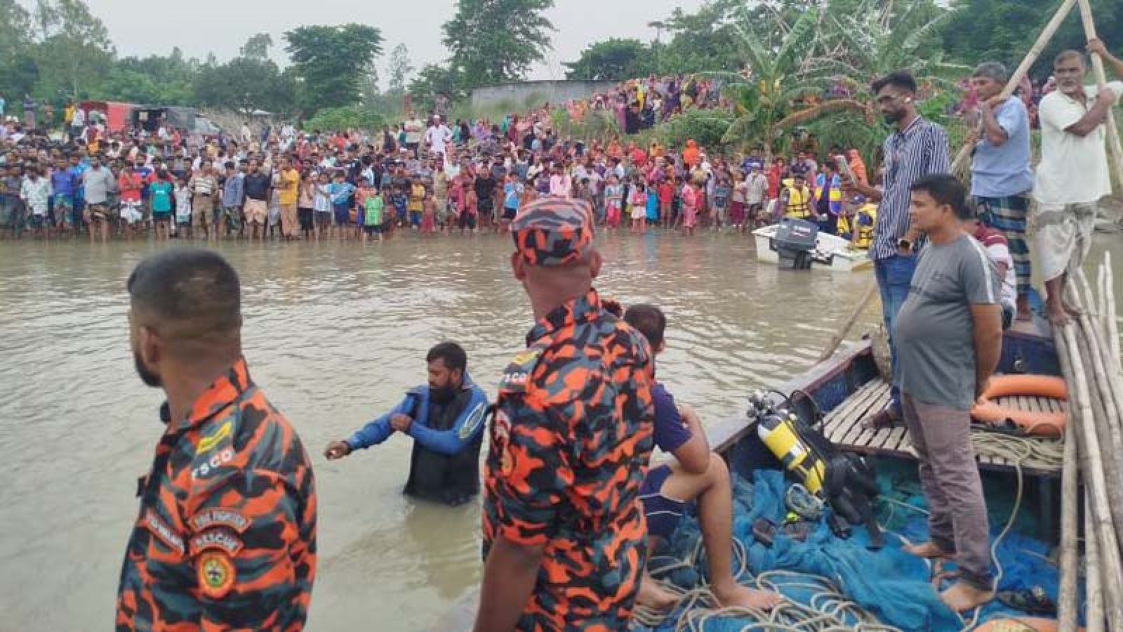 যমুনায় গোসলে নেমে নিখোঁজ দুই স্কুলছাত্রের একজনের মরদেহ উদ্ধার