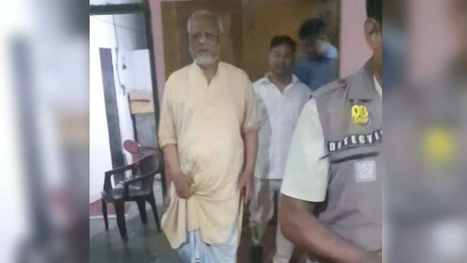 শাহজালালের ইডিকে হুমকি: জামায়াতের আখতারুজ্জামান গ্রেপ্তার