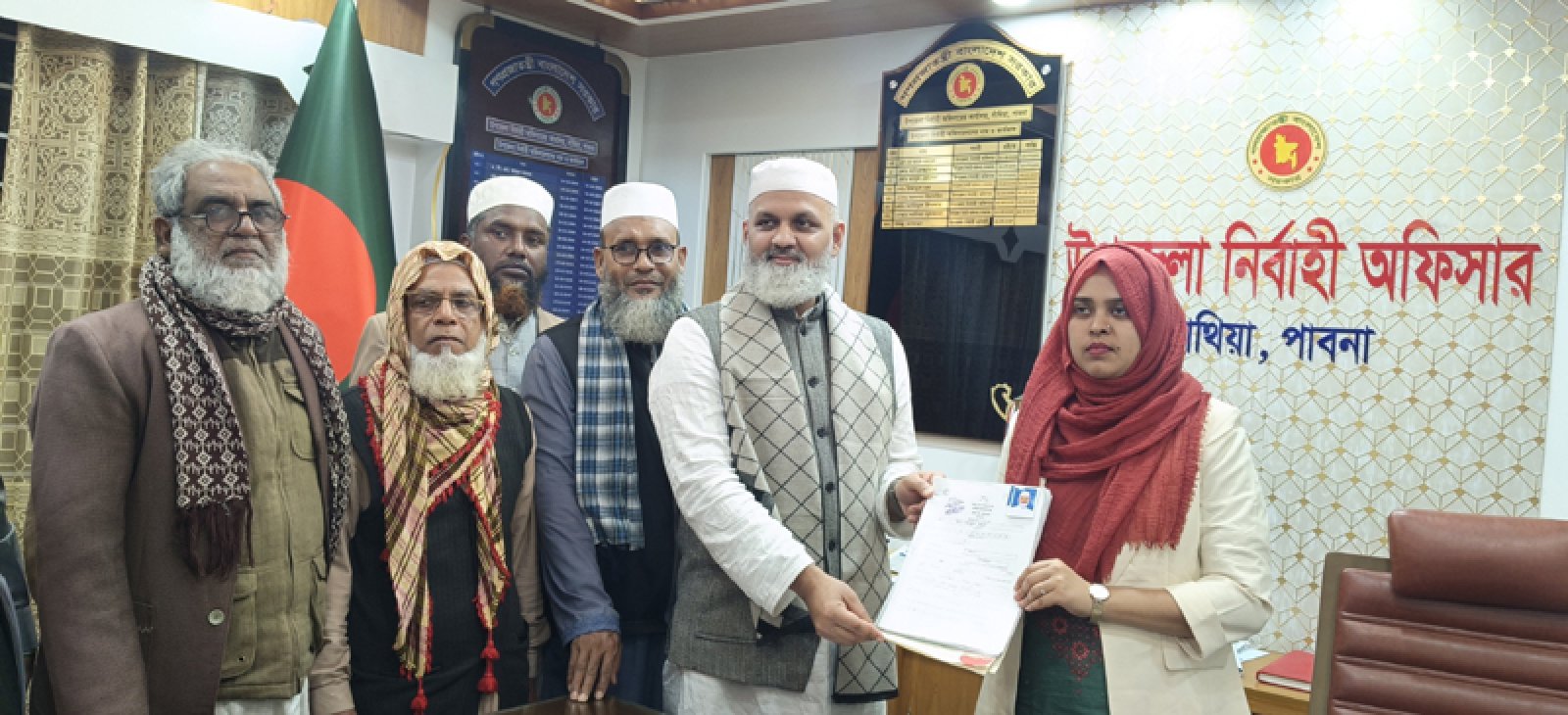 পাবনা-১ আসনে মনোনয়নপত্র জমা দিলেন জামায়াতের প্রার্থী ব্যারিস্টার ড.নাজিবুর রহমান মোমেন