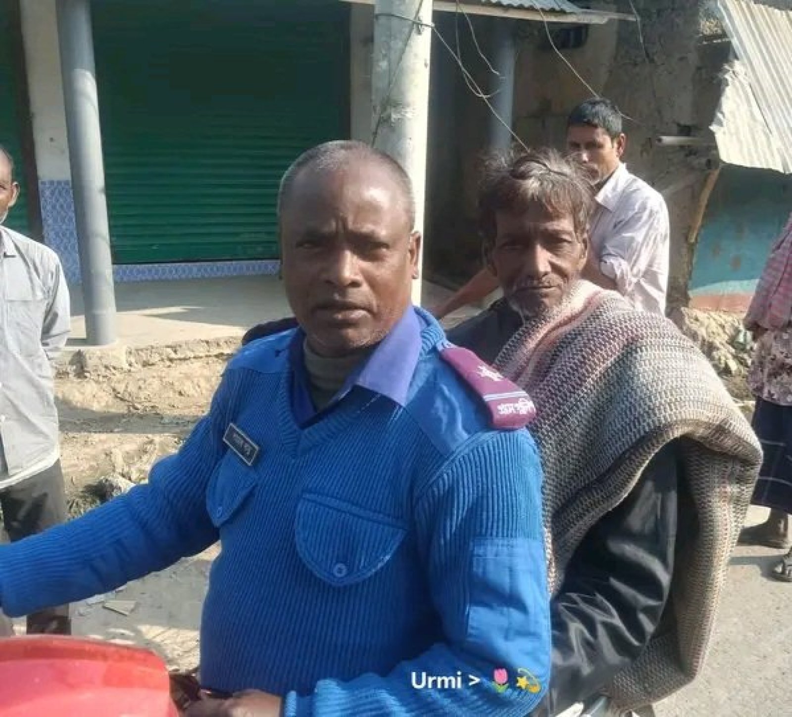 নিয়ামতপুরে গ্রাম পুলিশের সহায়তায় হারানো ব্যক্তিকে খুঁজে পেল তার পরিবার