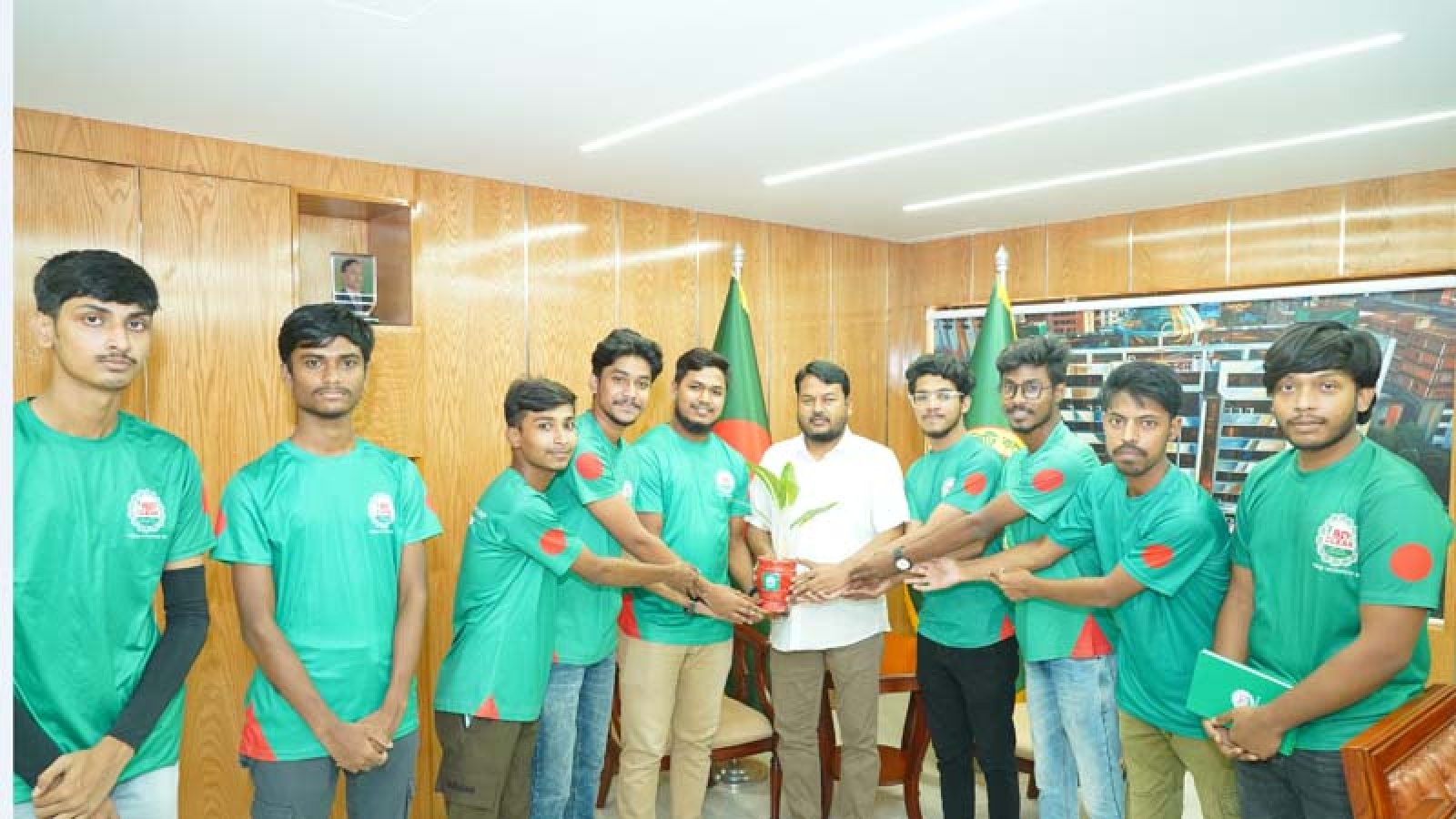 রাসিক প্রশাসকের সাথে বিডি ক্লিন প্রতিনিধির সৌজন্য সাক্ষাৎ