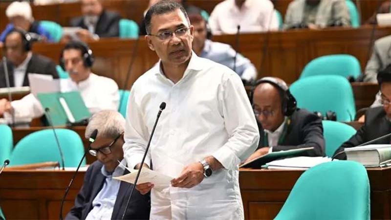 জরুরি সেবায় নিয়োজিতদের জ্বালানি তেলের রেশনিং তুলে নেওয়া হয়েছে : সংসদে প্রধানমন্ত্রী